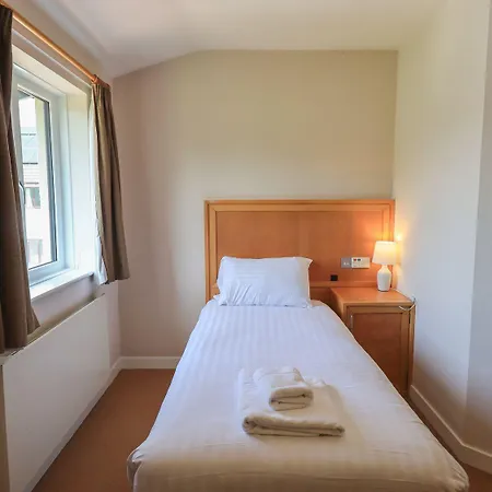 Jubilee Ground-floor Single Bedroom Prázdninový dům