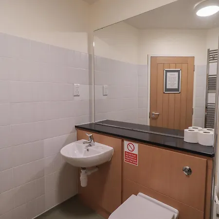 Jubilee Ground-floor Single Bedroom *