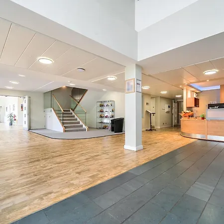 Jubilee Ground-floor Single Bedroom *